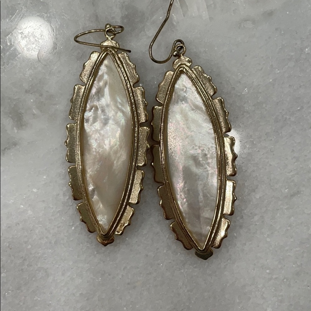 Kendra Scott Mother of Pearl Earrings